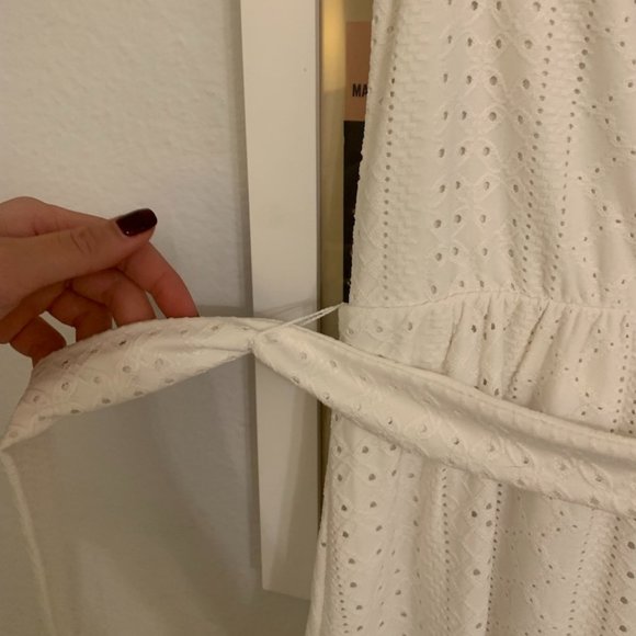 BCBGeneration Women's Knit White Off-the-shoulder Dress Size XXS - Picture 8 of 9